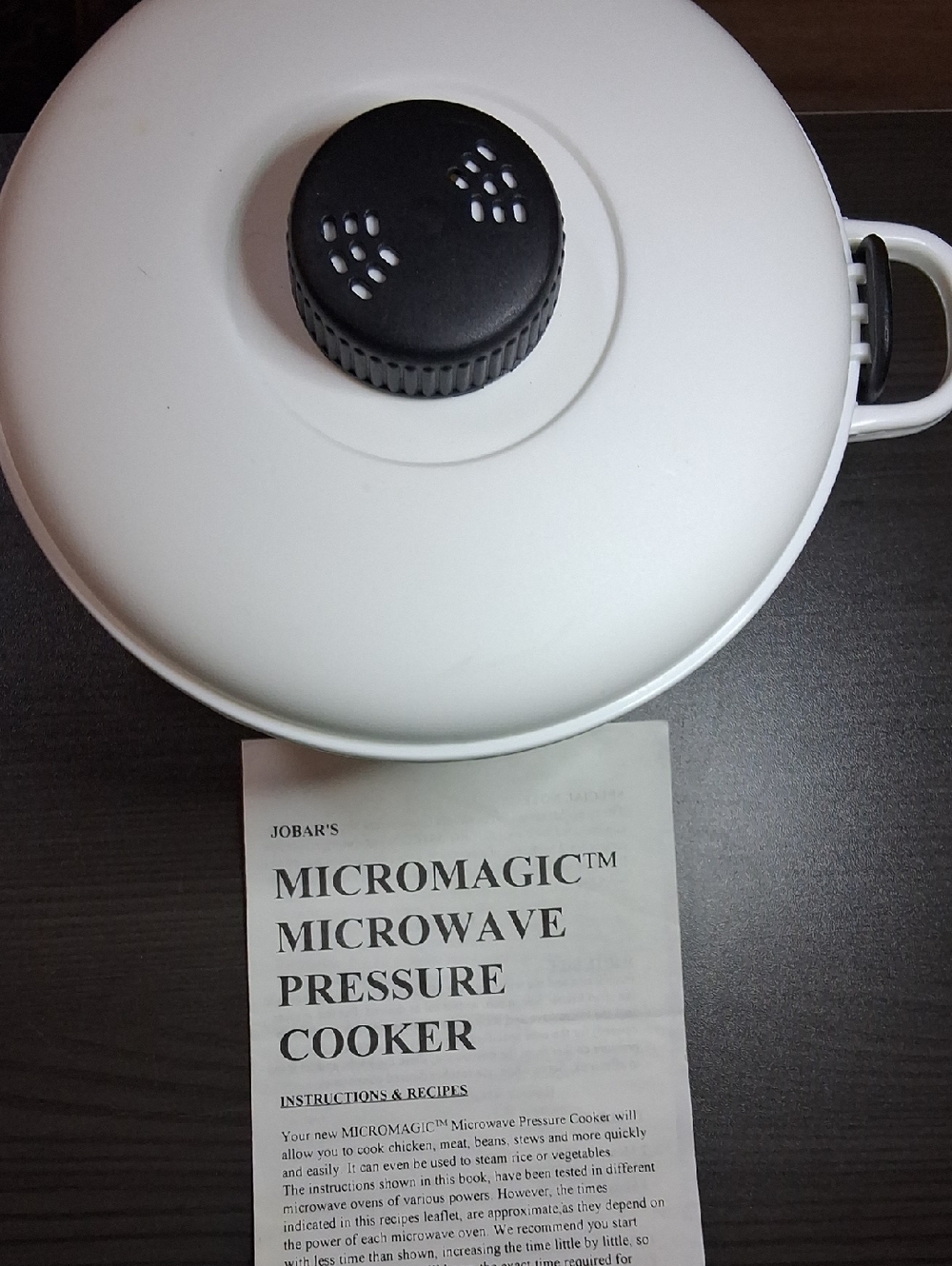 White Microwave Pressure Cooker with Black Vent Knob